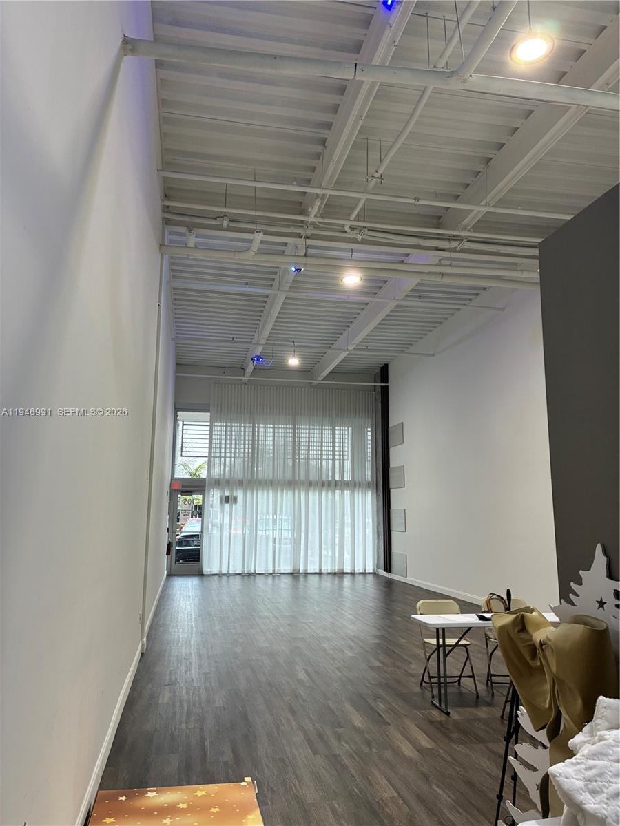 105  /   sq. ft. $ 2026-01-16 0 Photo