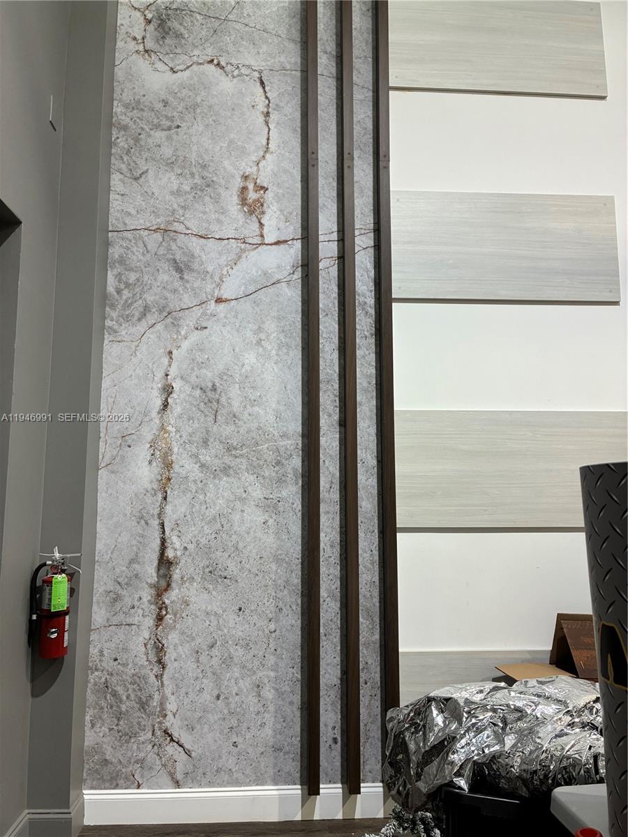 105  /   sq. ft. $ 2026-01-16 0 Photo