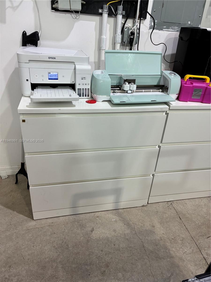 105  /   sq. ft. $ 2026-01-16 0 Photo