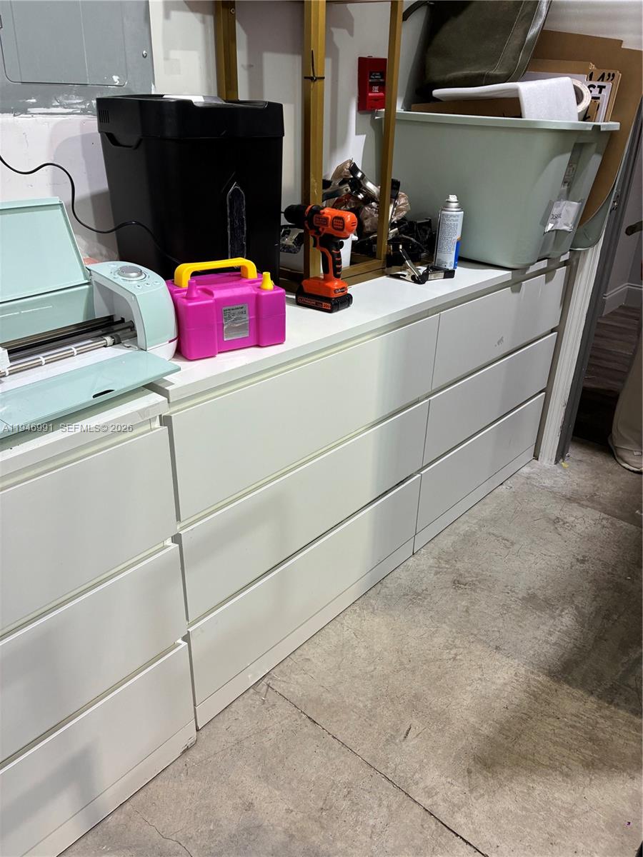 105  /   sq. ft. $ 2026-01-16 0 Photo