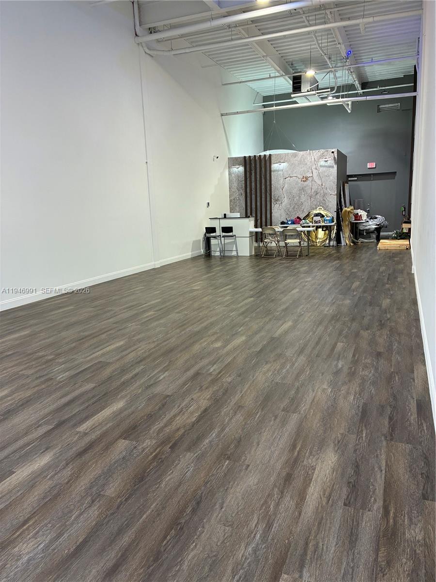 105  /   sq. ft. $ 2026-01-16 0 Photo