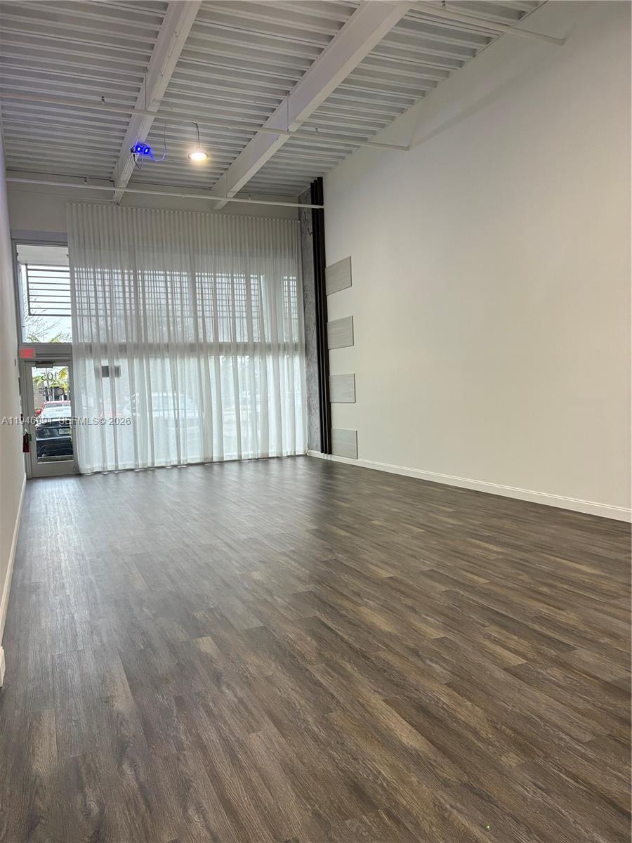 105  /   sq. ft. $ 2026-01-16 0 Photo