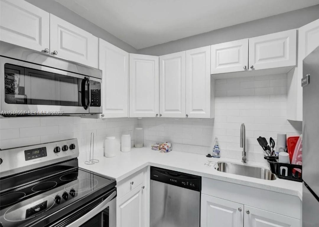   /  3534 кв.футов $ 2026-01-16 0 Фото