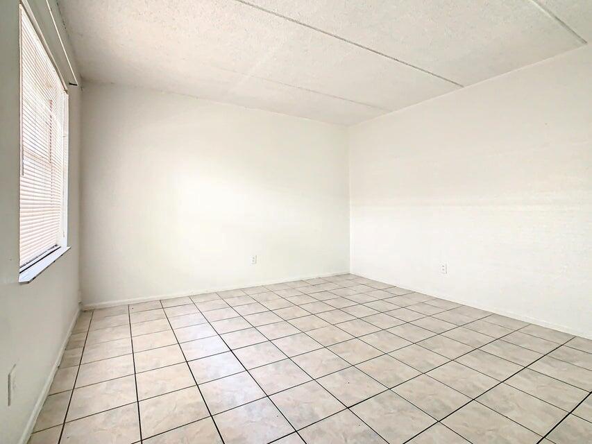   / 4 3424 sq. ft. $ 2026-06-21 0 foto