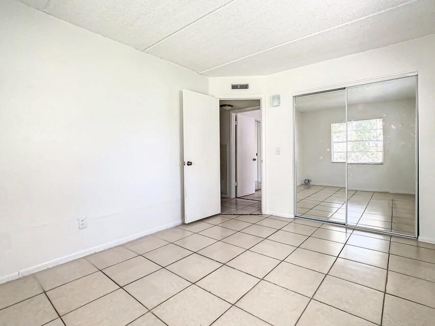   / 4 3424 sq. ft. $ 2026-06-21 0 foto