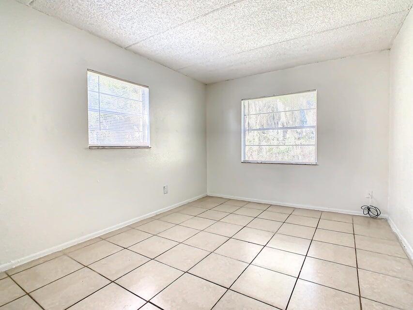   / 4 3424 sq. ft. $ 2026-06-21 0 foto