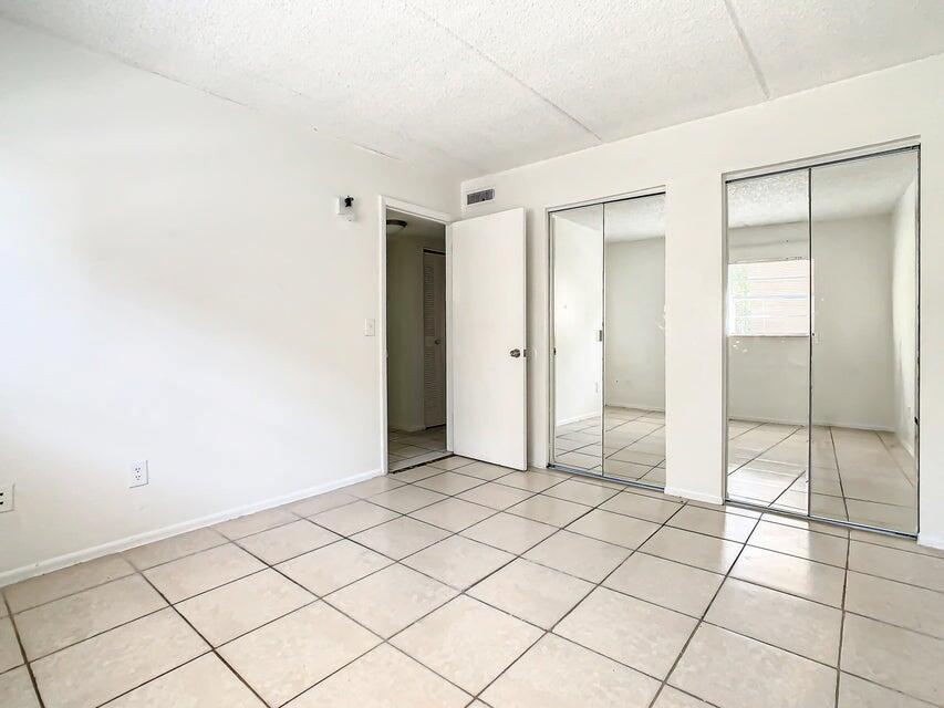   / 4 3424 sq. ft. $ 2026-06-21 0 foto