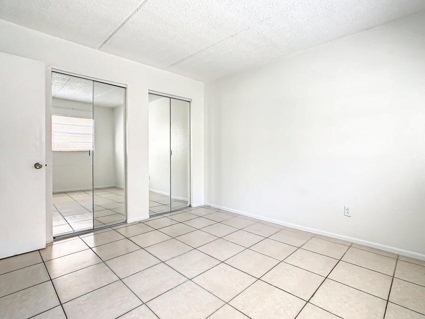   / 4 3424 sq. ft. $ 2026-06-21 0 foto
