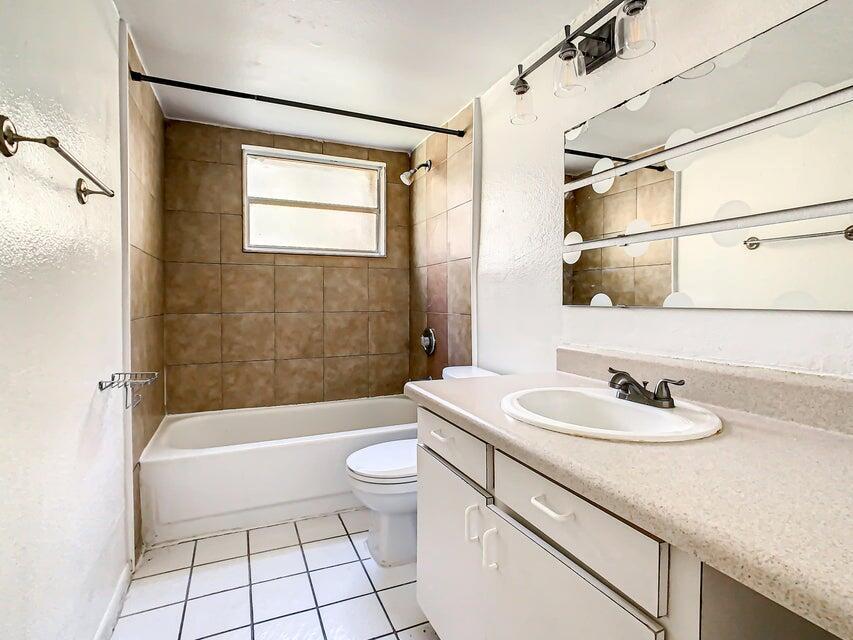   / 4 3424 sq. ft. $ 2026-06-21 0 foto