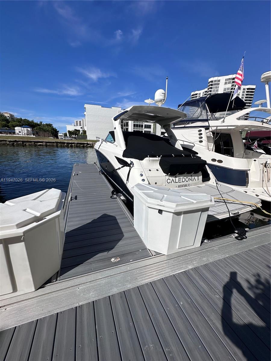   /   кв.футов $ 2026-01-16 0 Фото