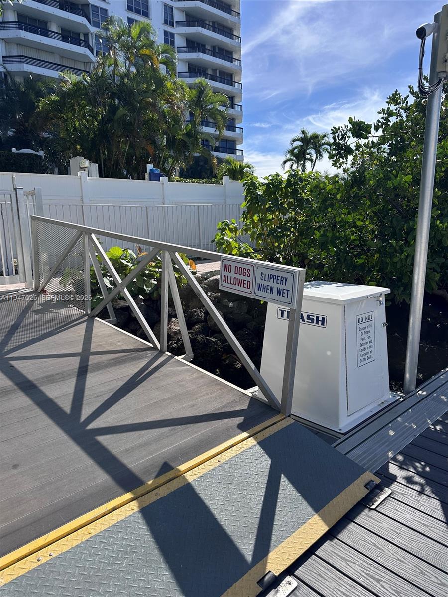   /   кв.футов $ 2026-01-16 0 Фото