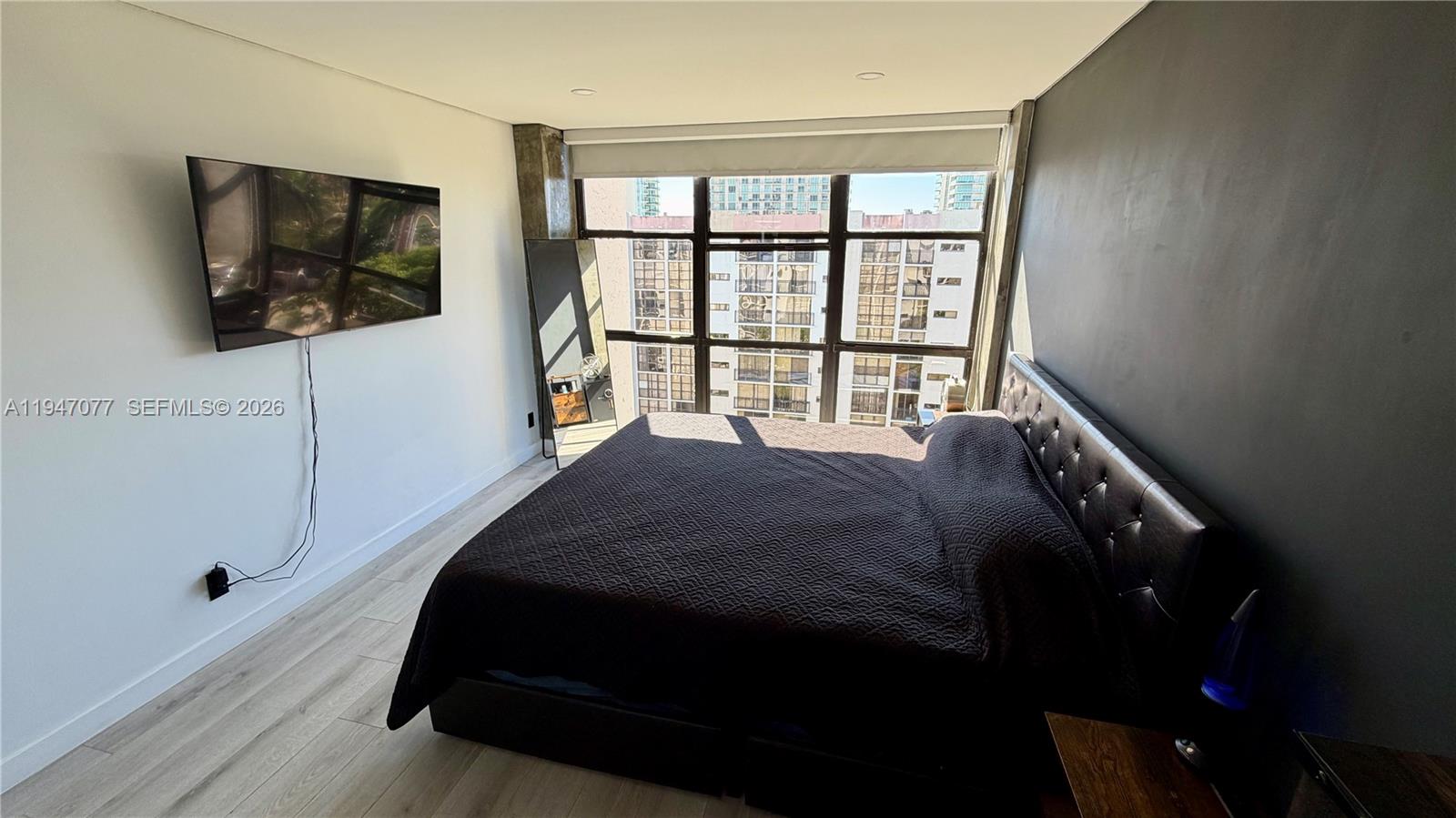 Photo of 16919 Bay Rd  #915, Sunny Isles Beach, Florida, 33160 - 