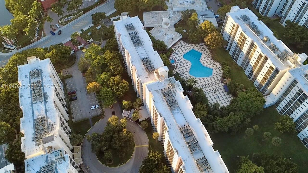 Photo of 16919 Bay Rd  #915, Sunny Isles Beach, Florida, 33160 - 