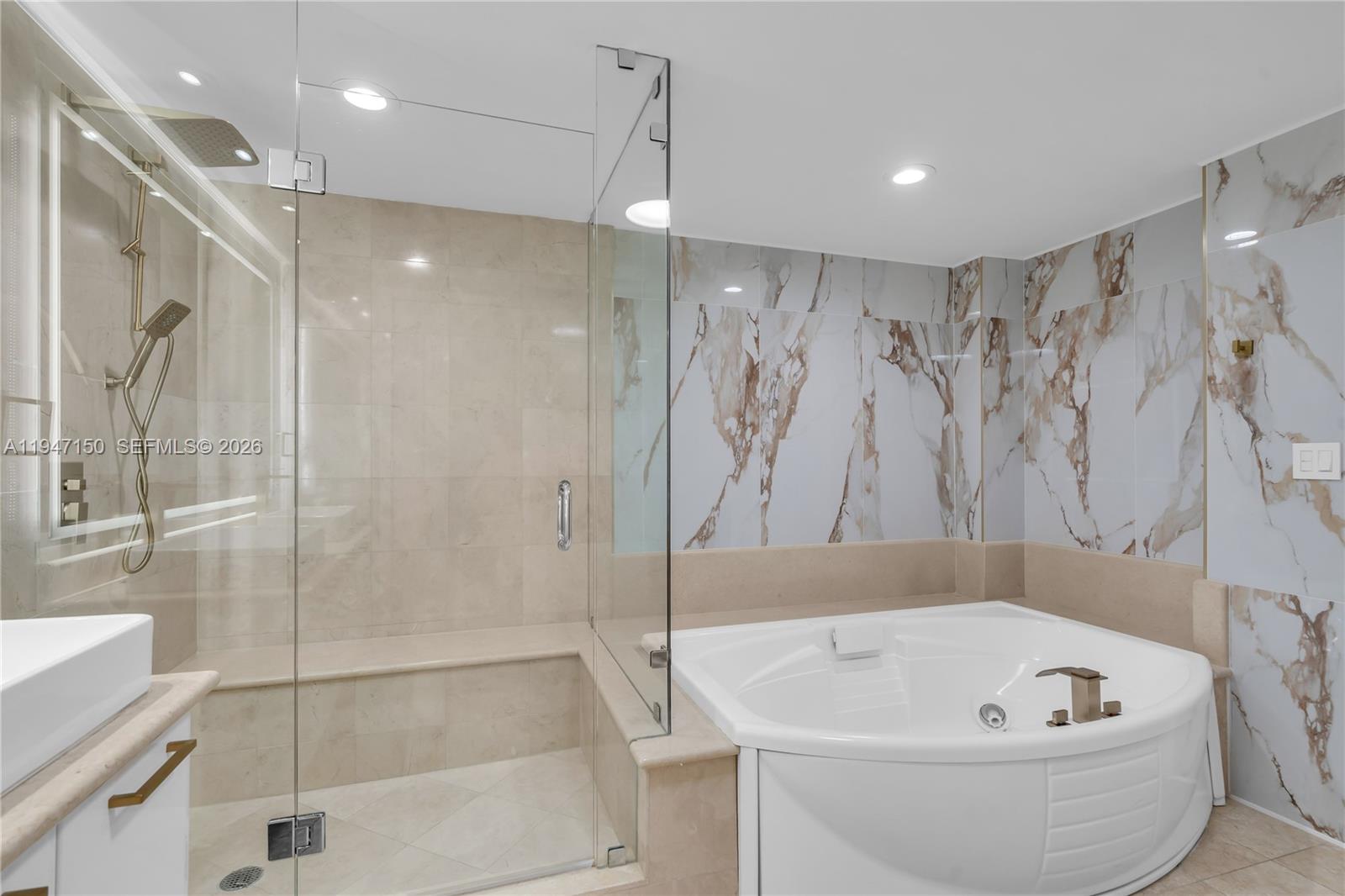 Photo of 3101 Ocean Dr  #2605, Hollywood, Florida, 33019 - 