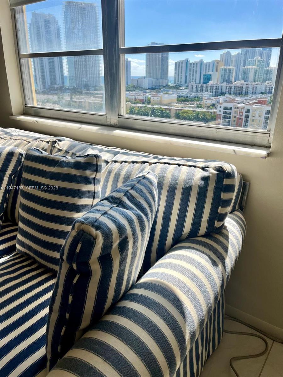 1714 1 / 2 943 sq. ft. $ 2026-01-16 0 Photo