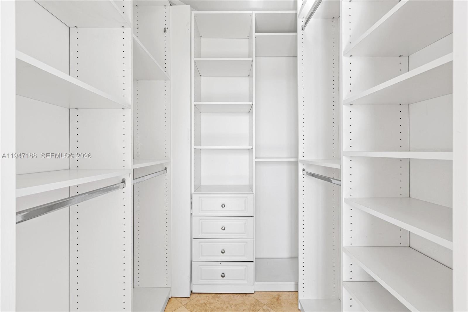 Photo of 19900 Country Club Dr  #502, Aventura, Florida, 33180 - 