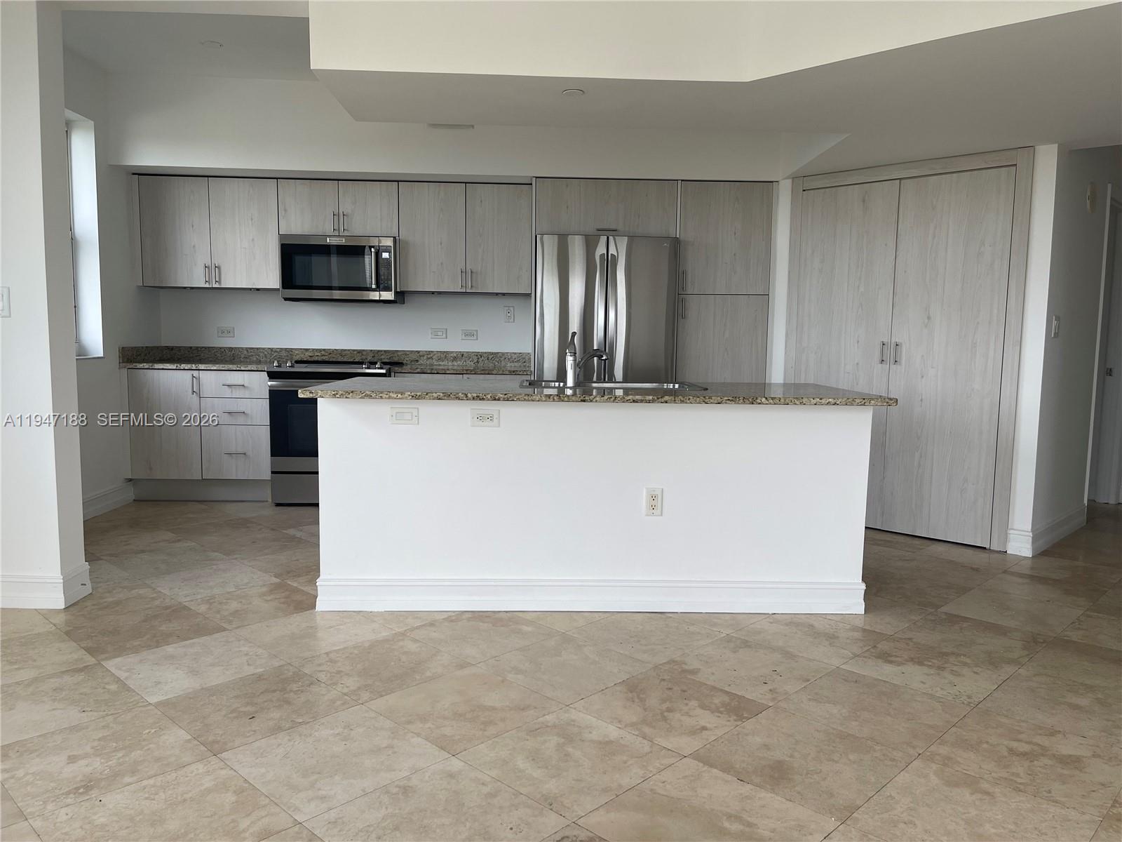 Photo of 19900 Country Club Dr  #502, Aventura, Florida, 33180 - 