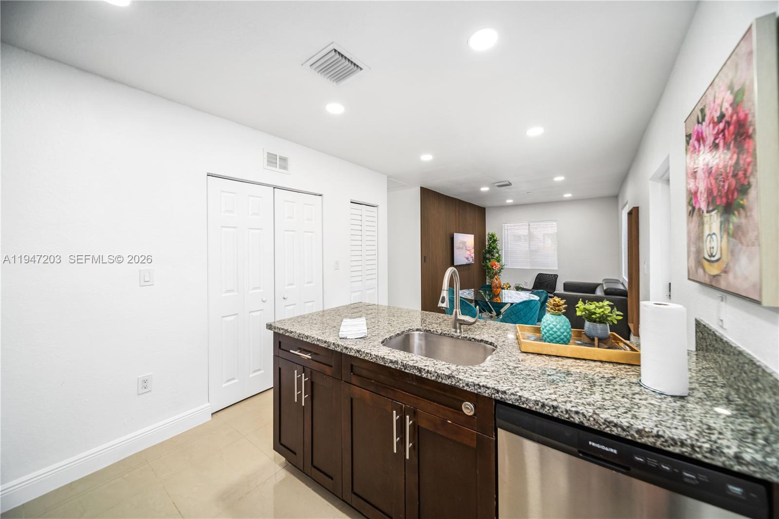   /  1588 sq. ft. $ 2026-01-16 0 Photo