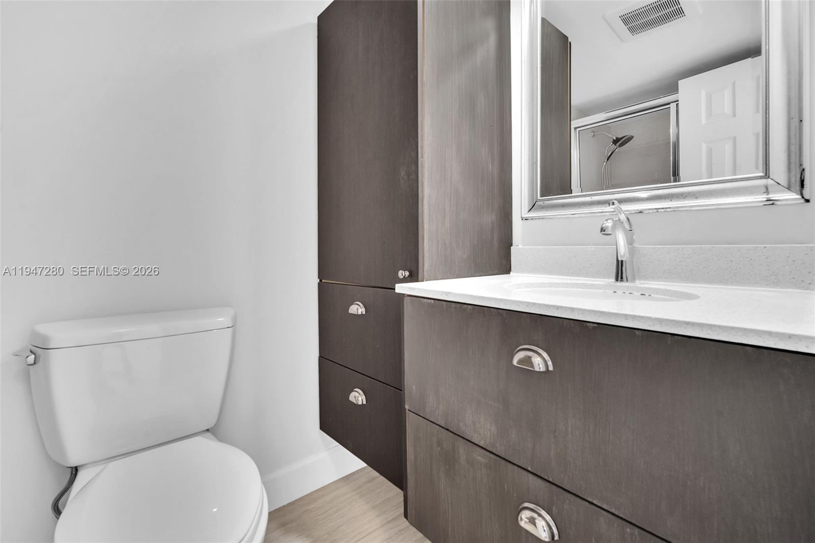 311 2 / 2 1087 sq. ft. $ 2026-01-16 0 Photo