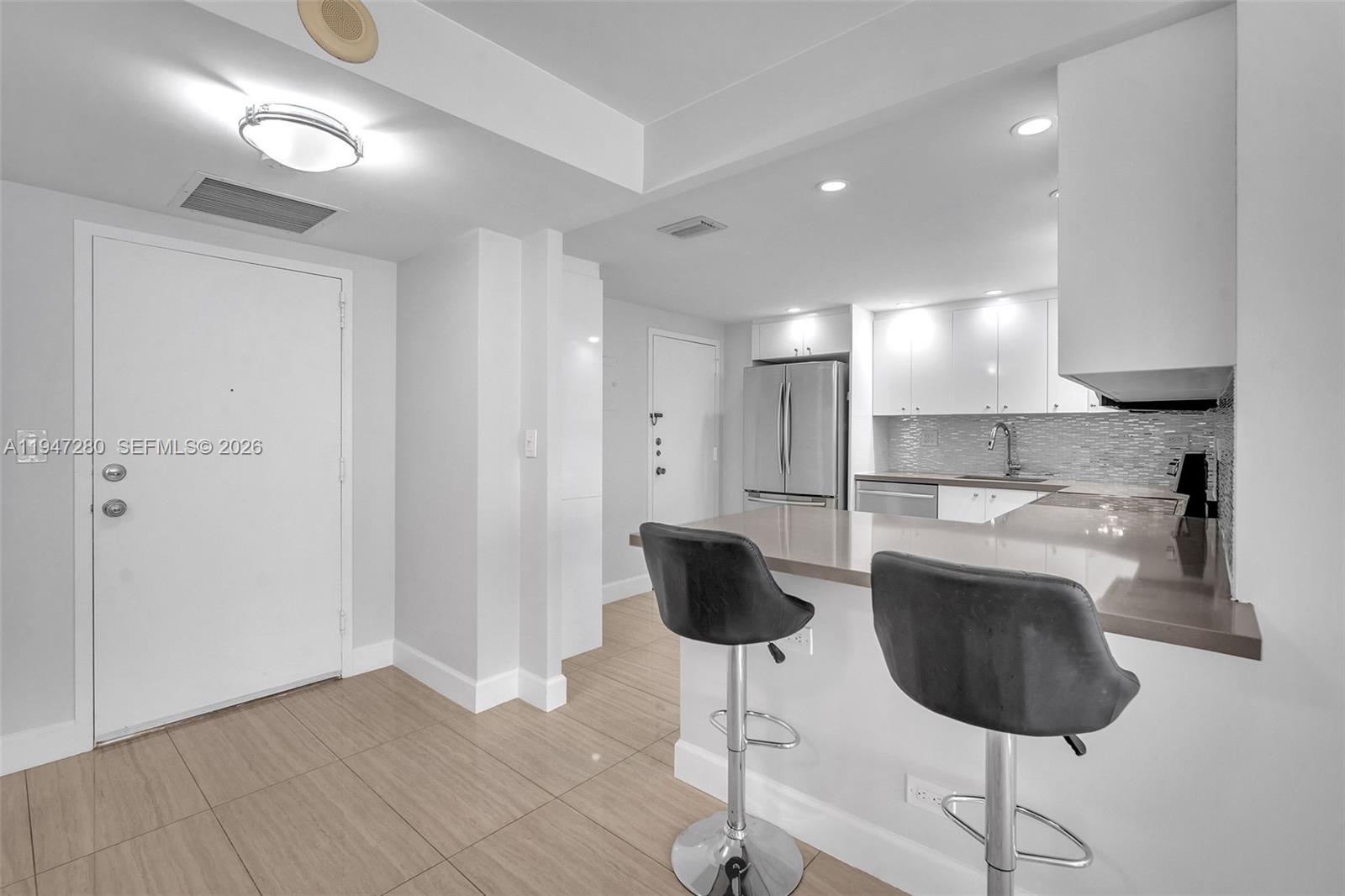 311 2 / 2 1087 sq. ft. $ 2026-01-16 0 Photo