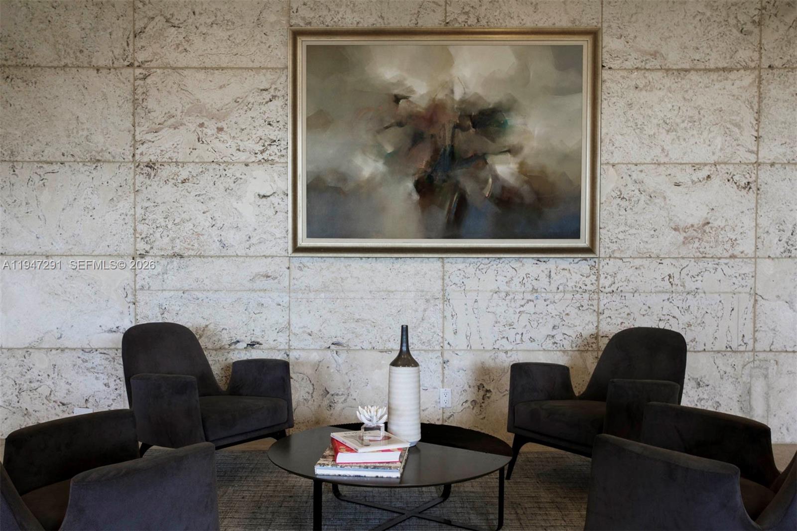 812 2 / 2 1350 кв.футов $ 2026-01-16 0 Фото