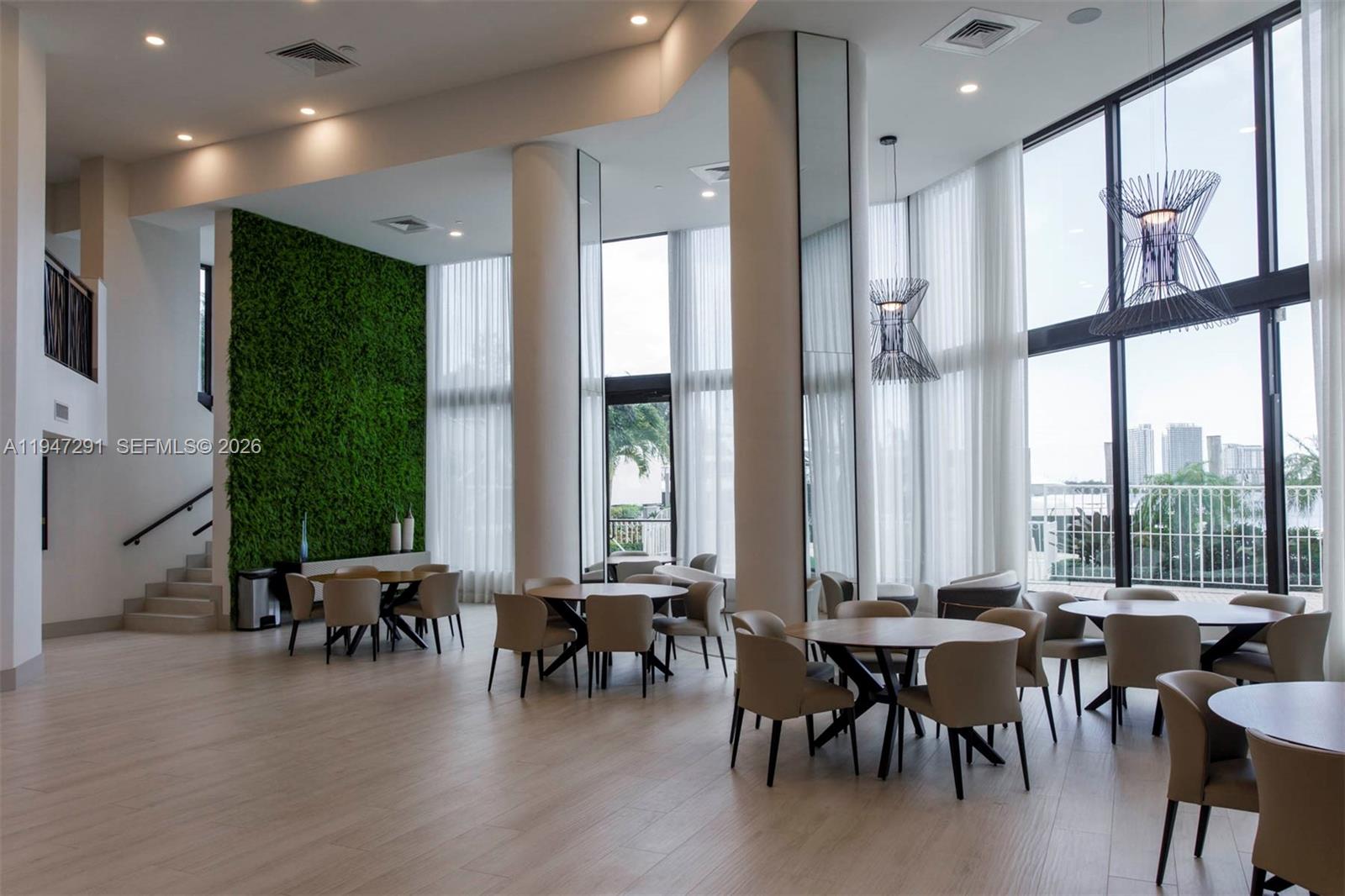 812 2 / 2 1350 кв.футов $ 2026-01-16 0 Фото