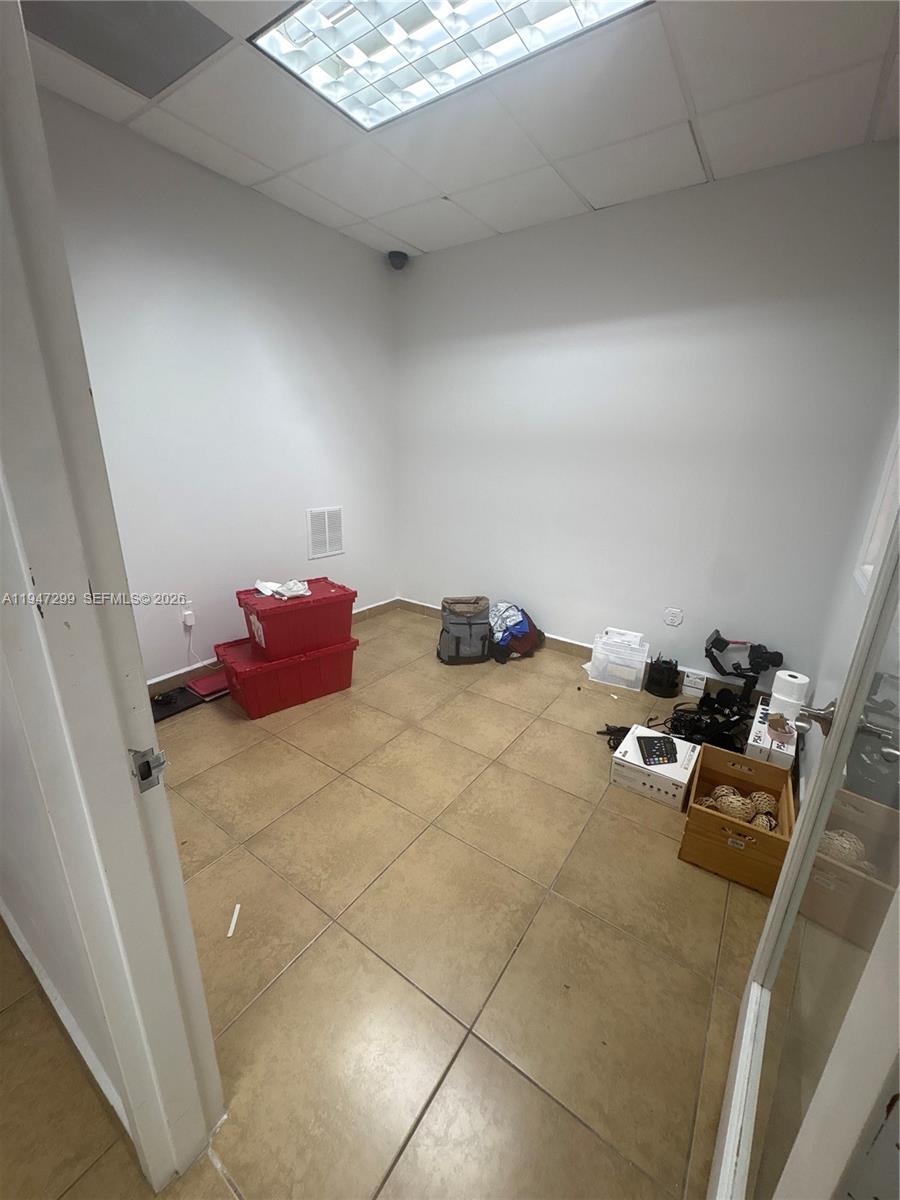 See details 10 / sq. ft. $ 2026-01-16 0 Photo