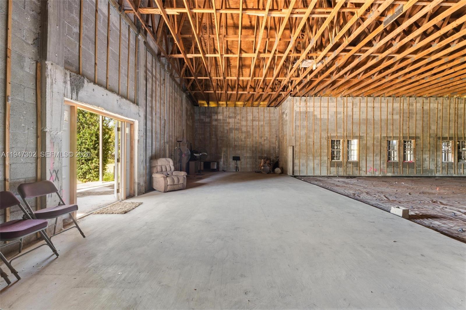   /   sq. ft. $ 2026-01-16 0 foto