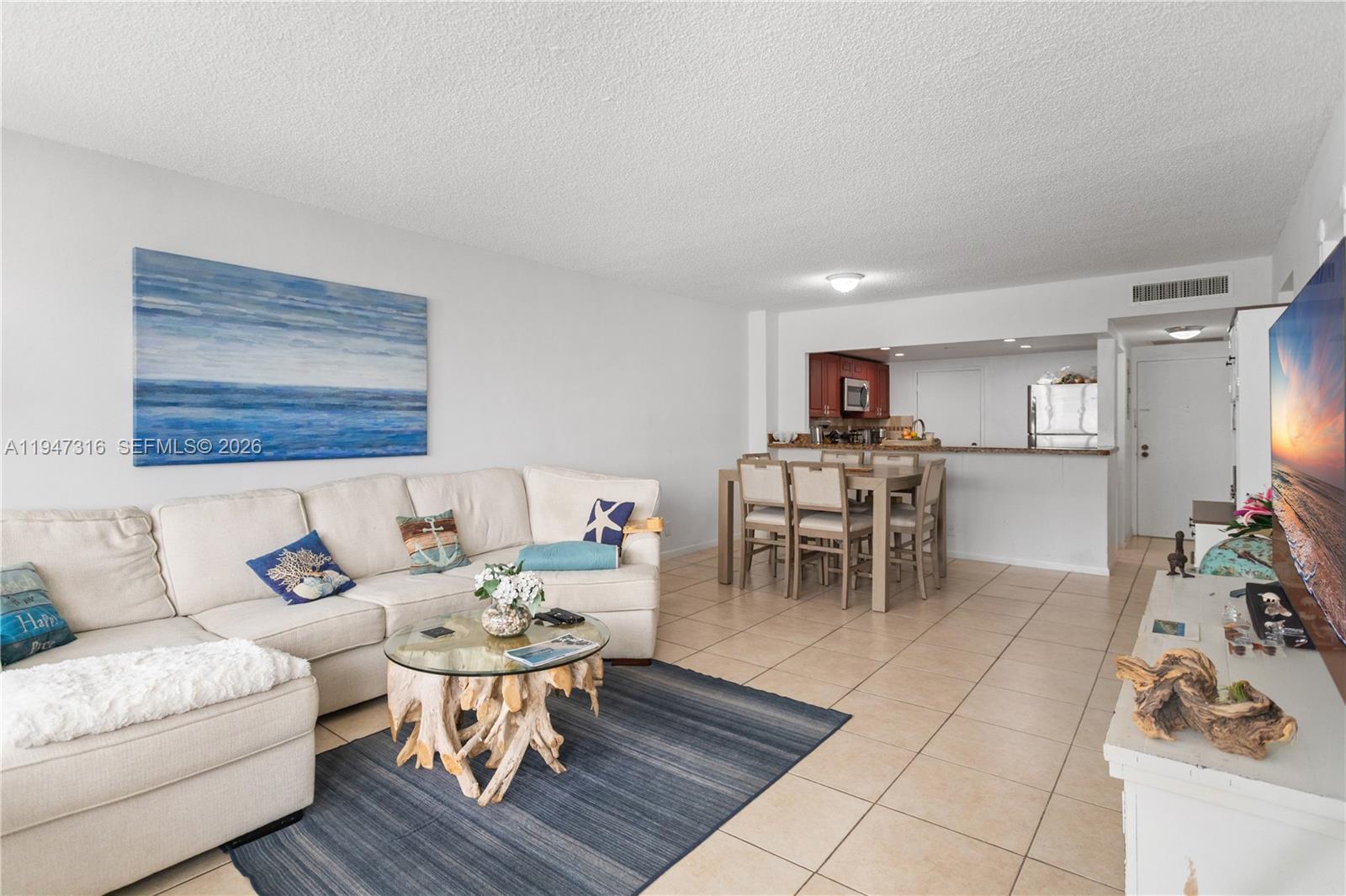 Photo of 3725 Ocean Dr  #1117, Hollywood, Florida, 33019 - 