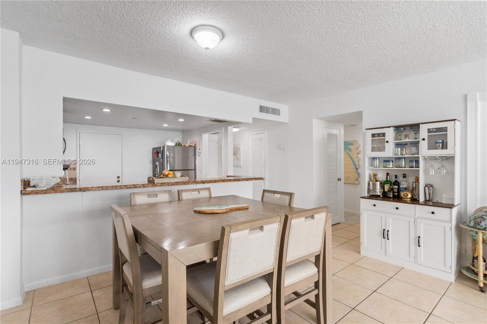 Photo of 3725 Ocean Dr  #1117, Hollywood, Florida, 33019 - 