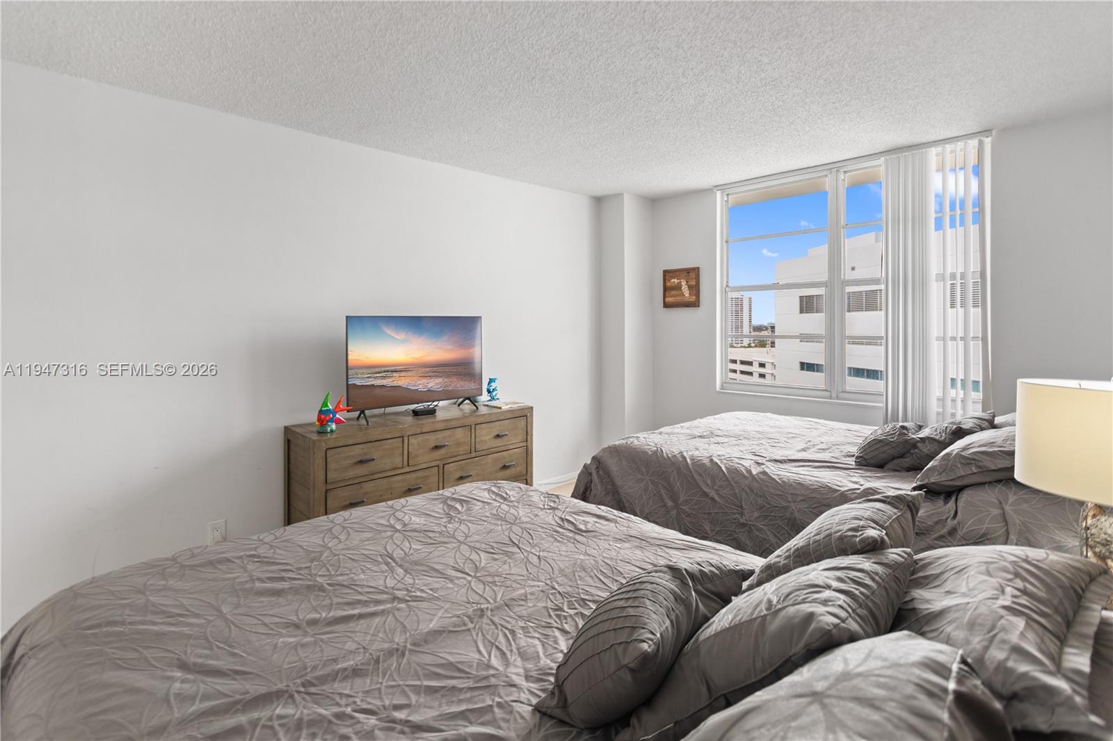 Photo of 3725 Ocean Dr  #1117, Hollywood, Florida, 33019 - 