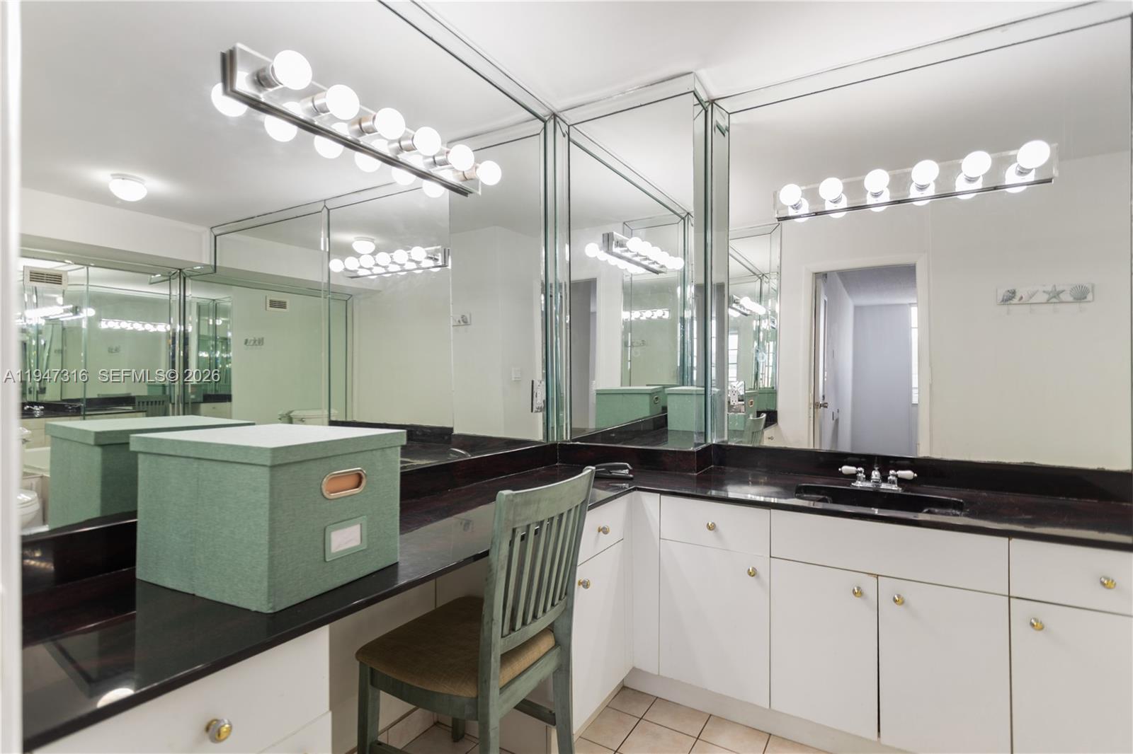 Photo of 3725 Ocean Dr  #1117, Hollywood, Florida, 33019 - 