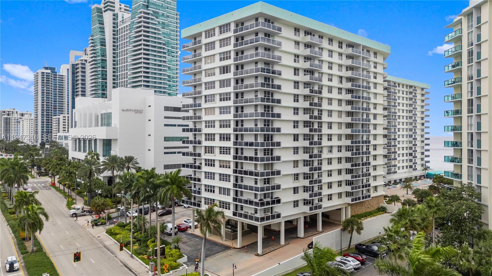 Photo of 3725 Ocean Dr  #1117, Hollywood, Florida, 33019 - 