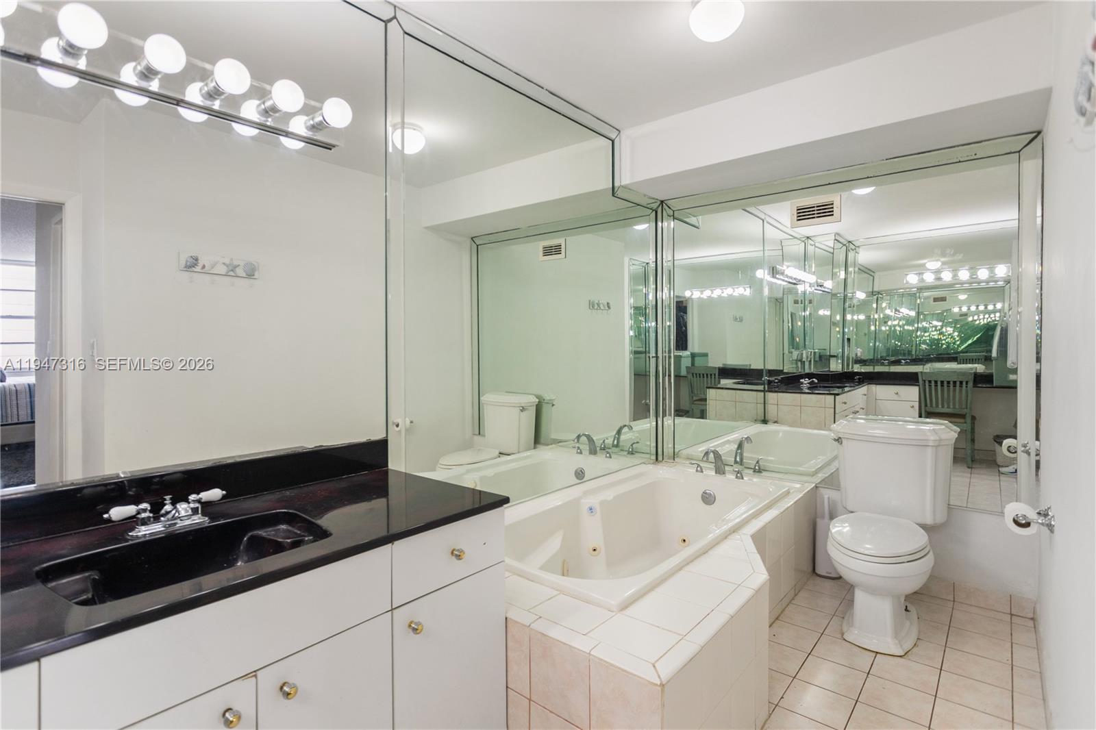 Photo of 3725 Ocean Dr  #1117, Hollywood, Florida, 33019 - 