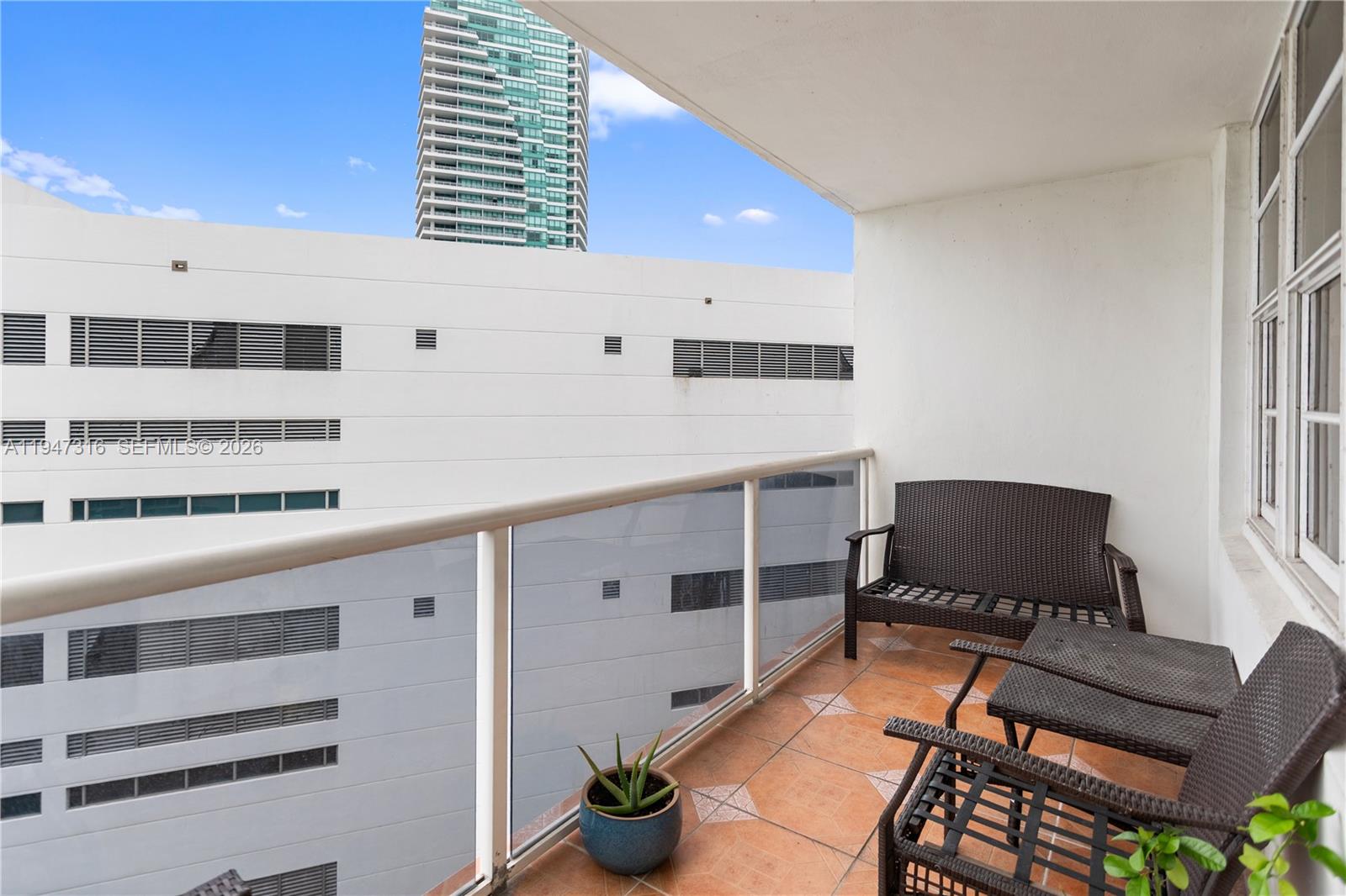 Photo of 3725 Ocean Dr  #1117, Hollywood, Florida, 33019 - 