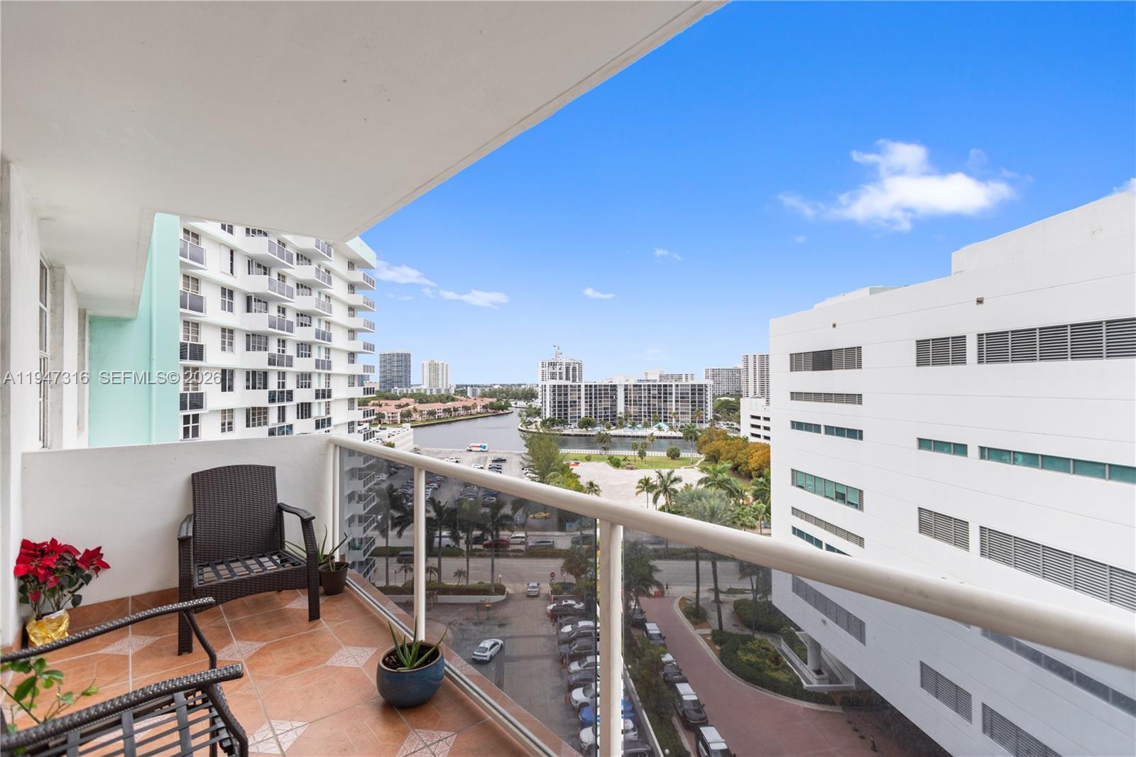 Photo of 3725 Ocean Dr  #1117, Hollywood, Florida, 33019 - 