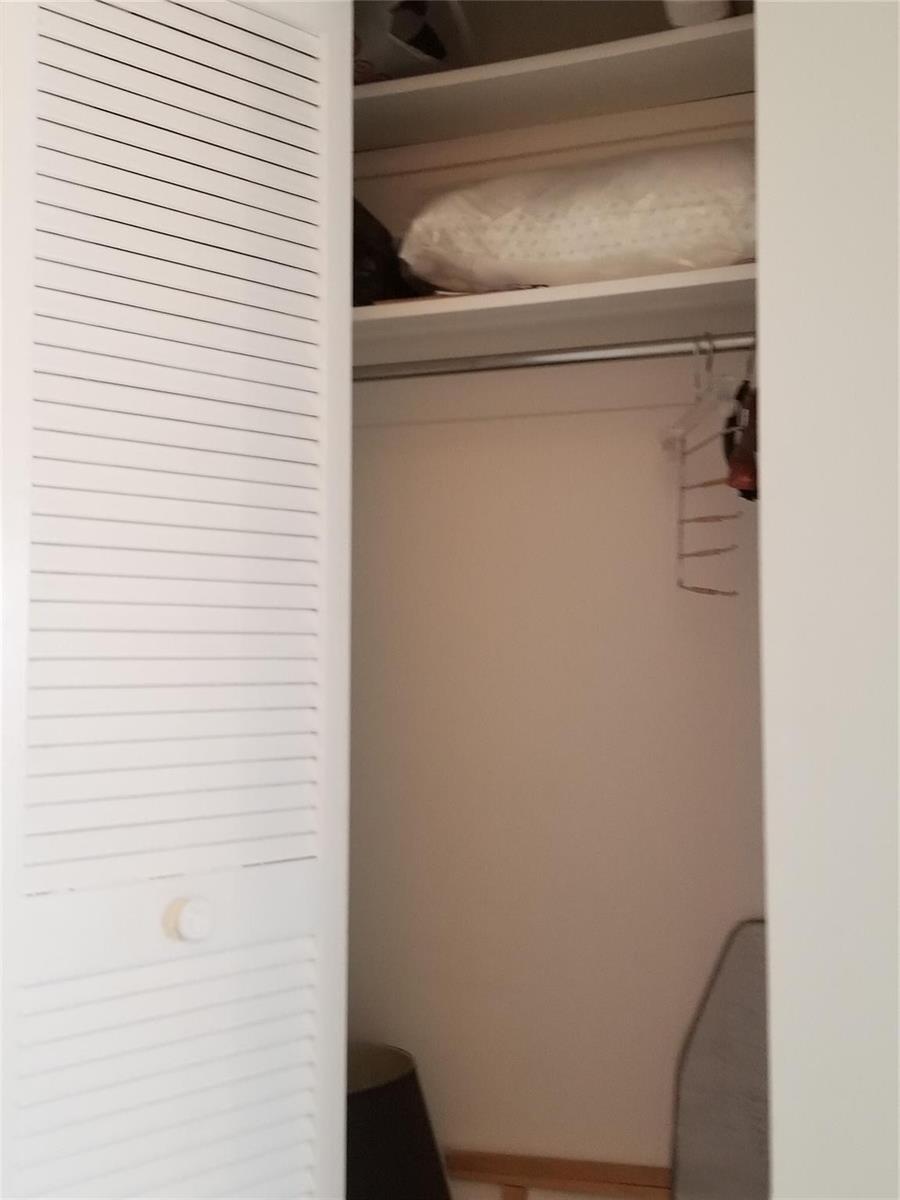 Ver detalles 6h 0 / 1 545 sq. ft. $ 2026-04-09 0 foto