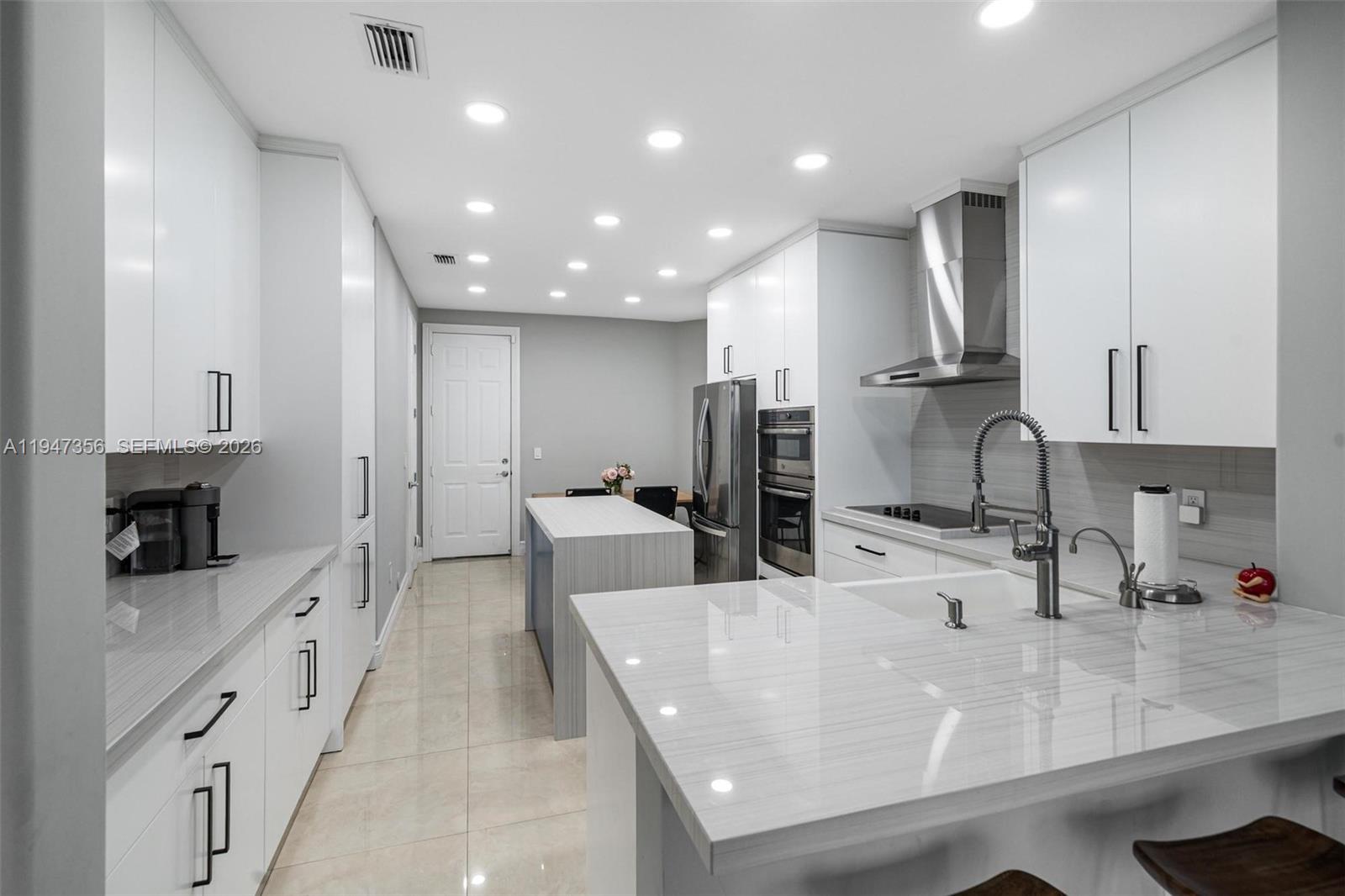 Photo of 20920 32nd Ave (20920), Aventura, Florida, 33180 -