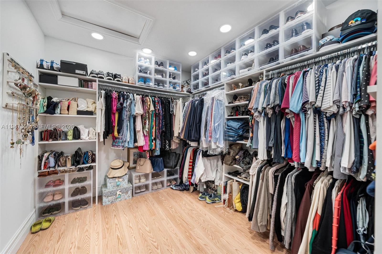 Photo of 20920 32nd Ave (20920), Aventura, Florida, 33180 -