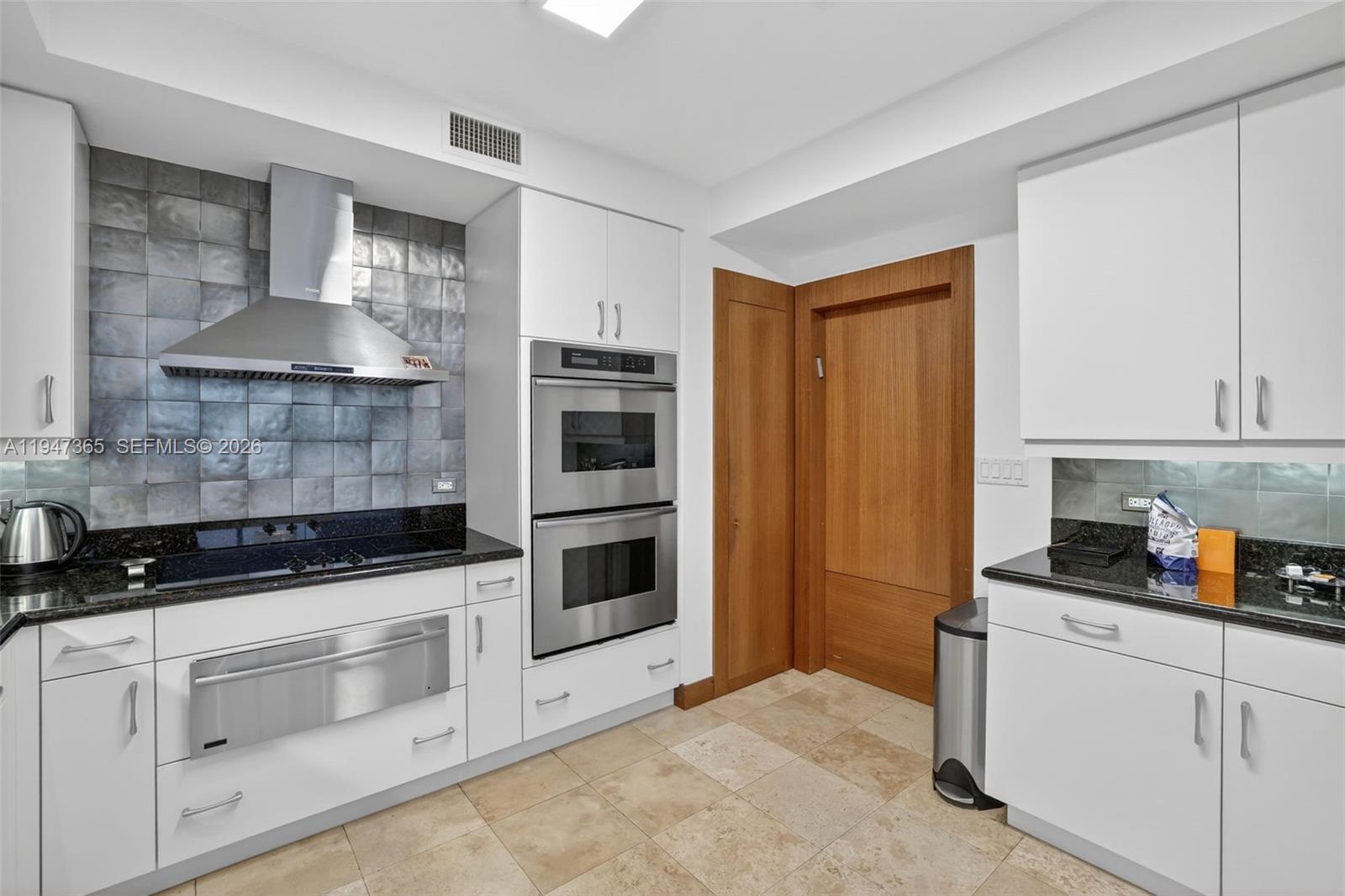 Photo of 3201 183rd St  #906, Aventura, Florida, 33160 - 