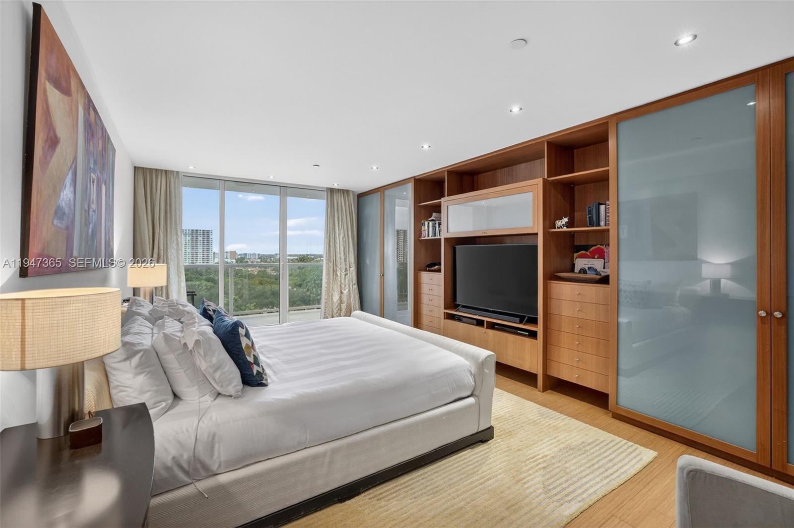 Photo of 3201 183rd St  #906, Aventura, Florida, 33160 - 