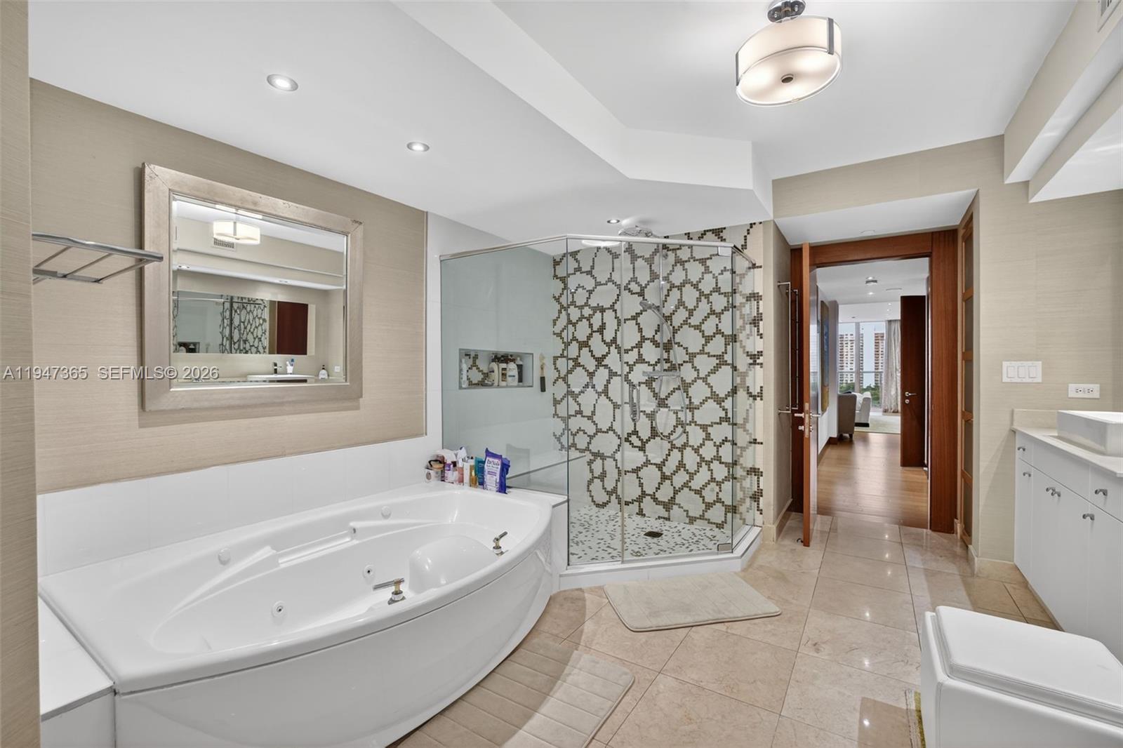 Photo of 3201 183rd St  #906, Aventura, Florida, 33160 - 