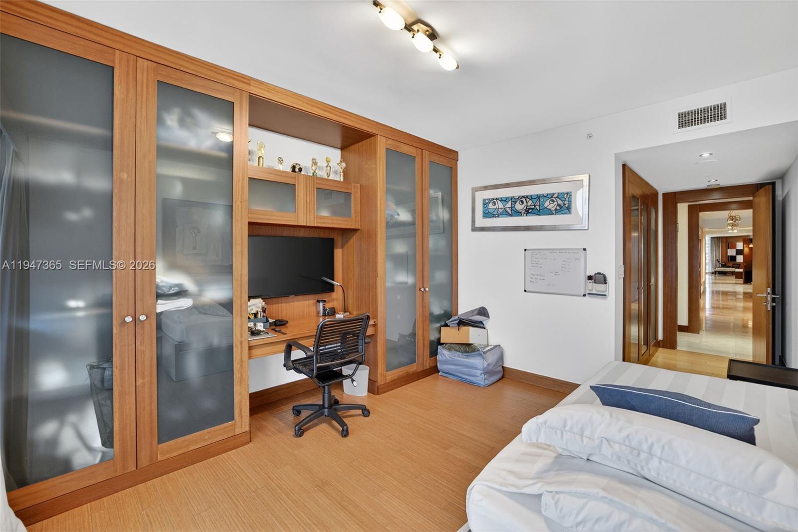 Photo of 3201 183rd St  #906, Aventura, Florida, 33160 - 