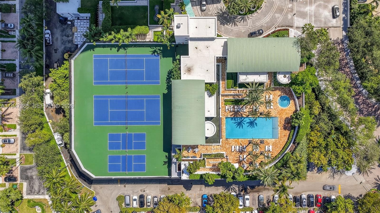 Photo of 3201 183rd St  #906, Aventura, Florida, 33160 - 