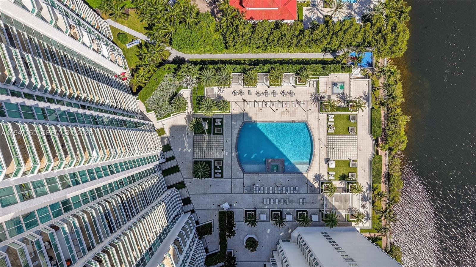 Photo of 3201 183rd St  #906, Aventura, Florida, 33160 - 