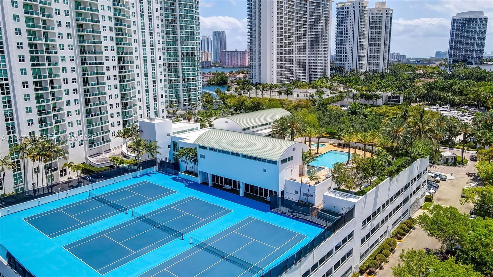 Photo of 3201 183rd St  #906, Aventura, Florida, 33160 - 