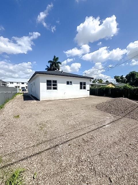   /  2200 sq. ft. $ 2026-01-16 0 foto