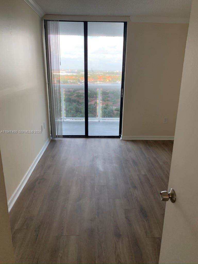 Photo of 20505 Country Club Dr  #1631, Aventura, Florida, 33180 - 
