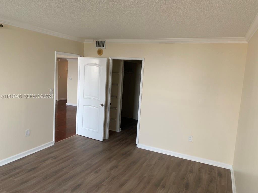 Photo of 20505 Country Club Dr  #1631, Aventura, Florida, 33180 - 