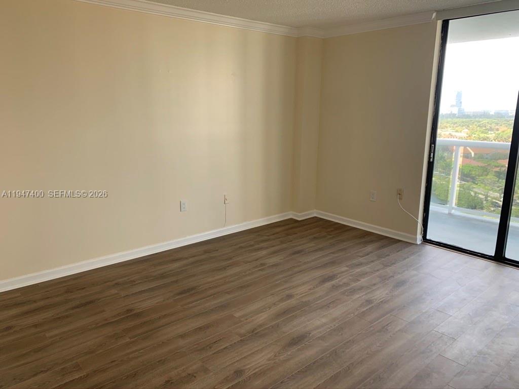 Photo of 20505 Country Club Dr  #1631, Aventura, Florida, 33180 - 